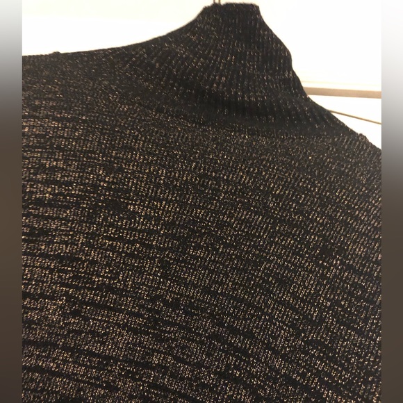 π«Άπ»-Gloria Vanderbilt-Cashmere T-neck sweater - Picture 2 of 4